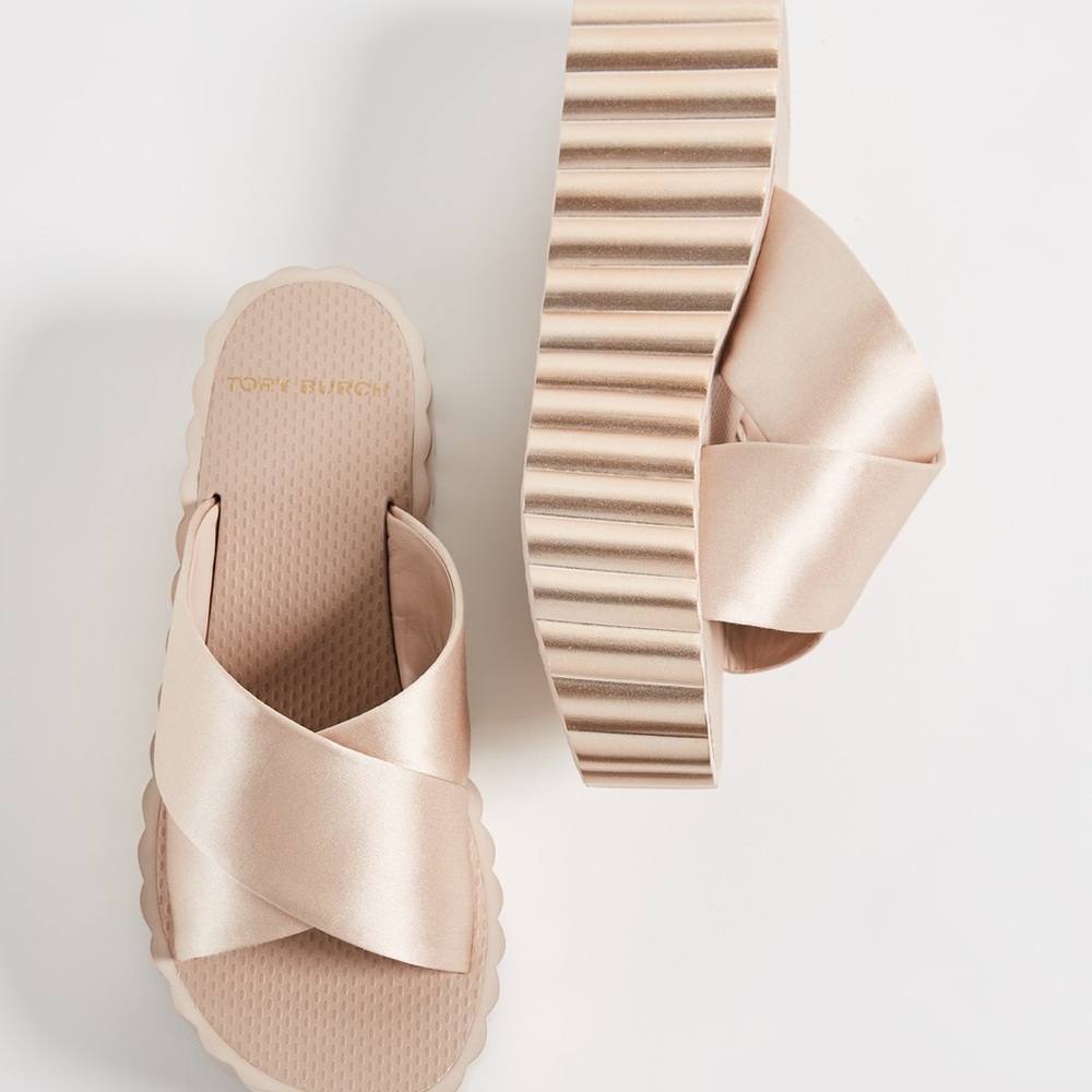 Tory Burch Scallop Wedge Flip Flops Satin Sz 9